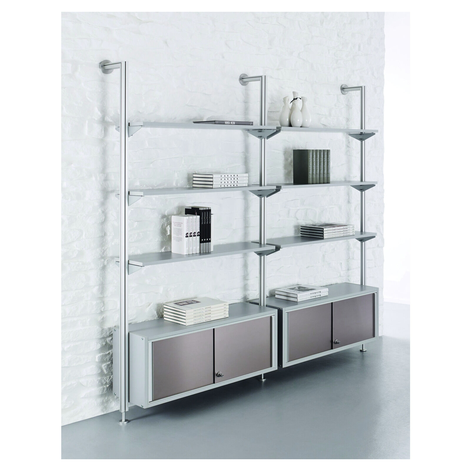 Wandregal mit Staufcher und Dekorfachbden